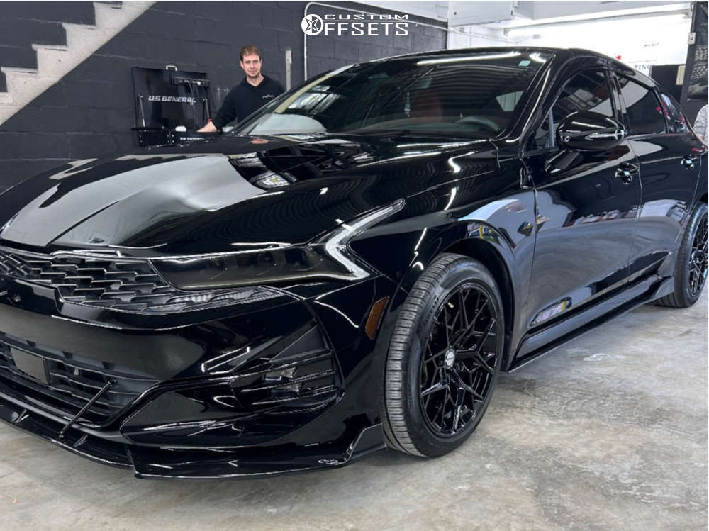 2022 Kia K5 with 18x8.5 35 Shift Piston and 245/40R18 Pirelli Cinturato