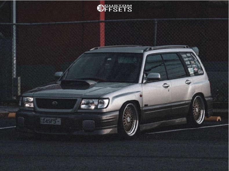 1998 Subaru Forester with 18x9 32 XXR 536 and 235/40R18