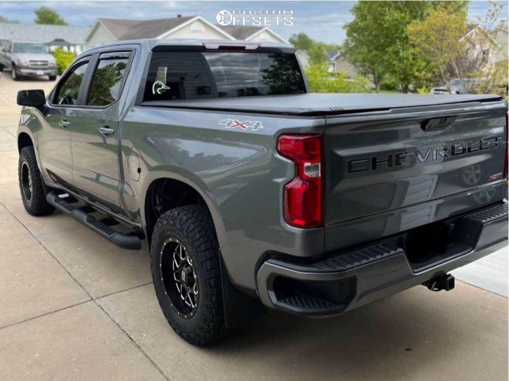 2021 Chevrolet Silverado 1500 with 18x9 -12 XD Grenade and 275/70R18 ...
