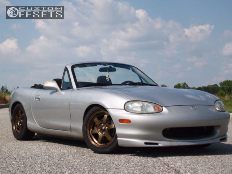 ヒビと 1999 Mazda MX-5 Miata with 15x7 38 Rota Grid and 195/50R15 Falken
