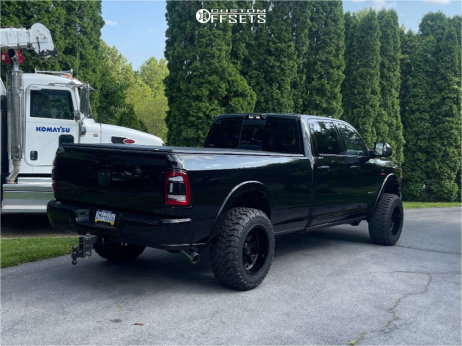 2022 Ram 3500 with 20x12 -44 TIS 560B and 35/12.5R20 Toyo Tires Open ...