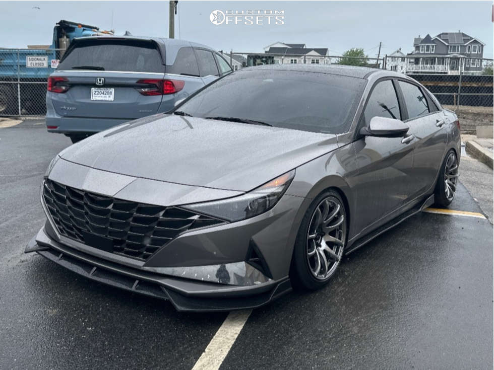 2021 Hyundai Elantra with 17x9 30 Vors Tr4 and 215/45R17 GT Radial ...