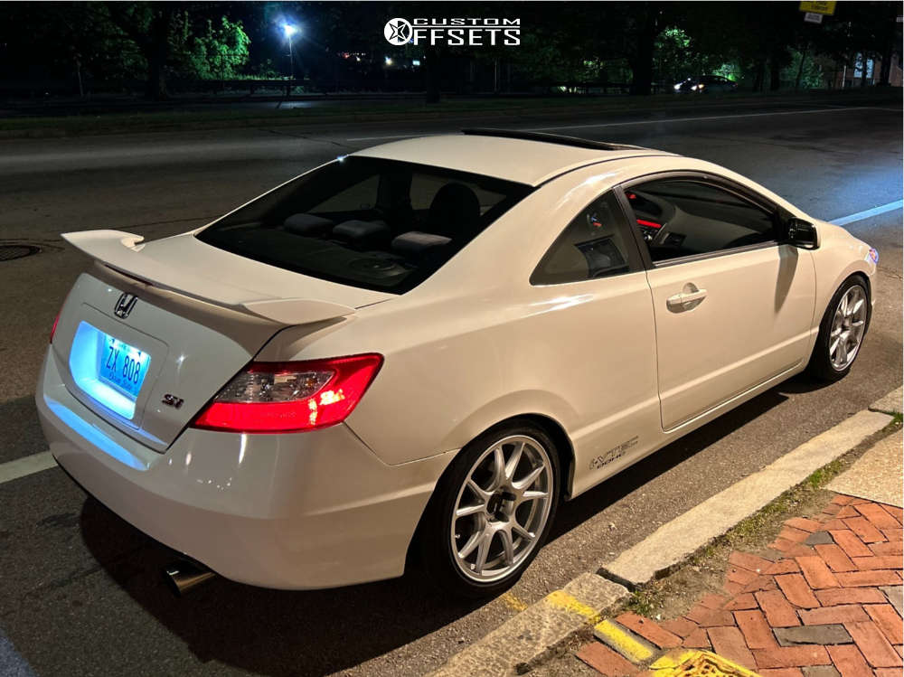 2006 Honda Civic with 17x9 40 Konig Freeform and 235/40R17
