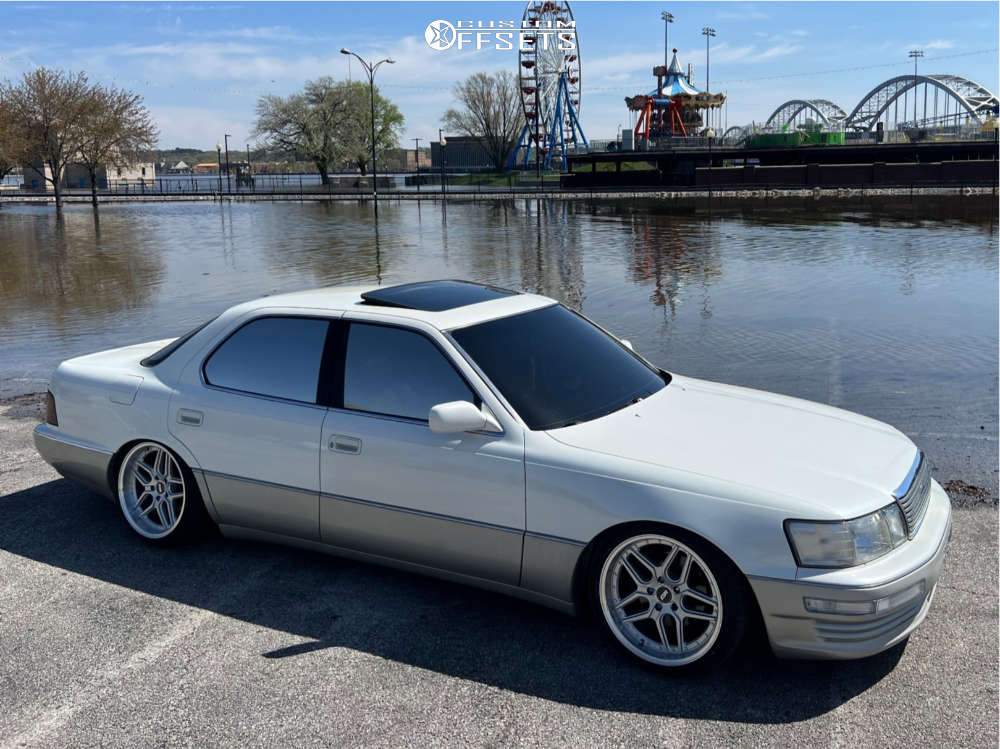 1994 Lexus LS400 with 18x9.5 22 ESR Cs15 and 225/40R18 Vercelli