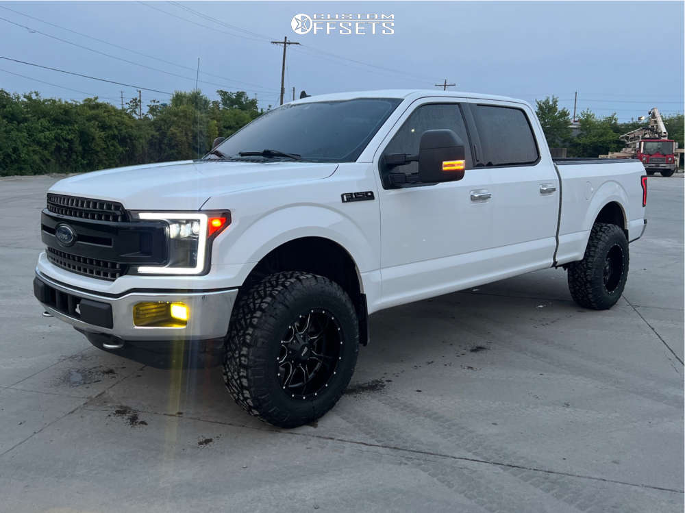 2019 Ford F-150 with 18x10 -24 Moto Metal Mo970 and 285/75R18 Nitto ...