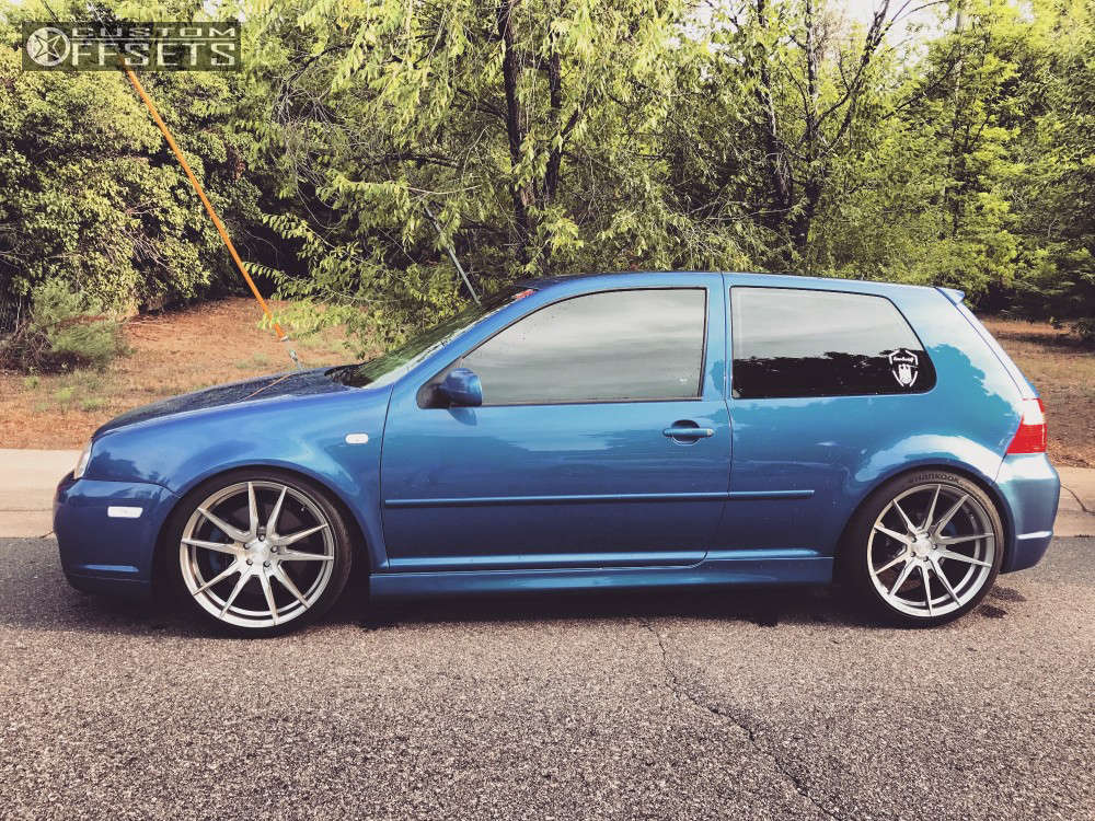 2004 Volkswagen R32 with 19x8.5 35 Rohana Rf2 and 225/35R19 Hankook V12 ...