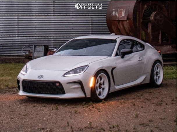 2023 Toyota GR86 with 18x8.5 35 Aodhan Ah08 and 225/35R18