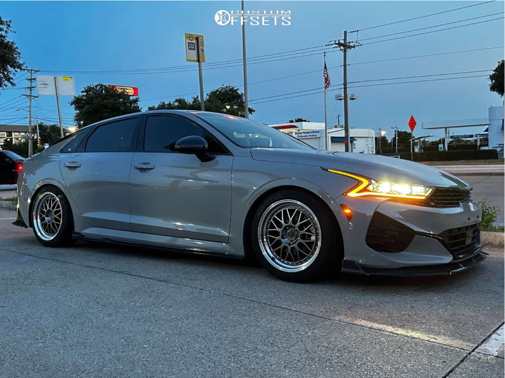 2023 Kia K5 with 18x8.5 35 Aodhan Ah02 and 235/45R18 Pirelli PZERO All