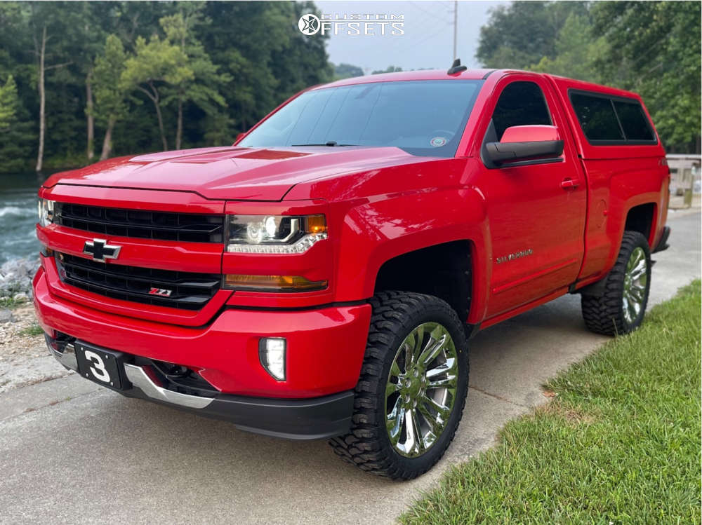 2018 Chevrolet Silverado 1500 with 22x9 24 4Play OE Wheels