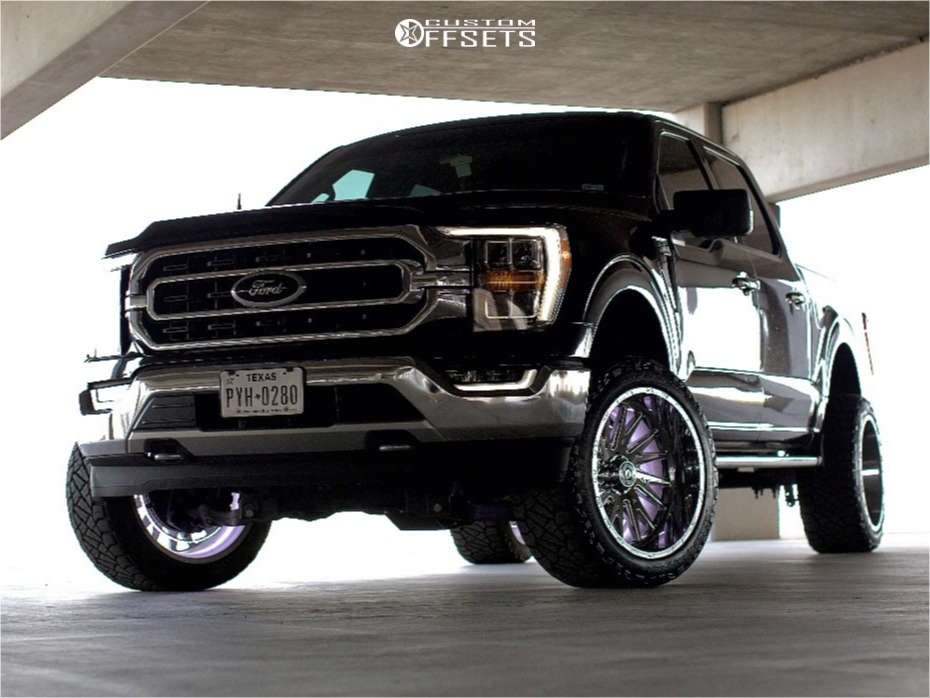 FNTC TNTR150 　21/22 2021 Ford F-150 with 22x12 -44 TIS 547c and 33/12.5R22 Nitto Ridge