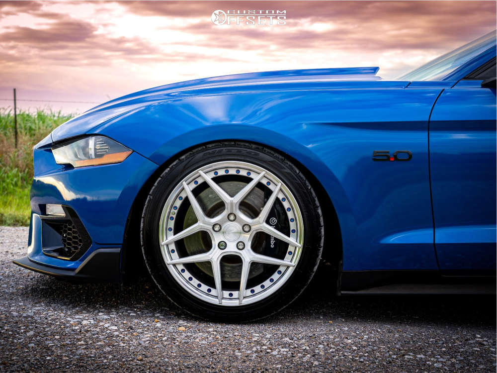MOTIV ブルー・タンク 15P 2018 Ford Mustang with 19x10 45 BC Forged HT53 and 275/35R19