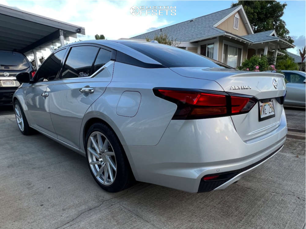 2019 Nissan Altima with 18x8.5 38 F1R F29 and 235/45R18 Vercelli Strada ...