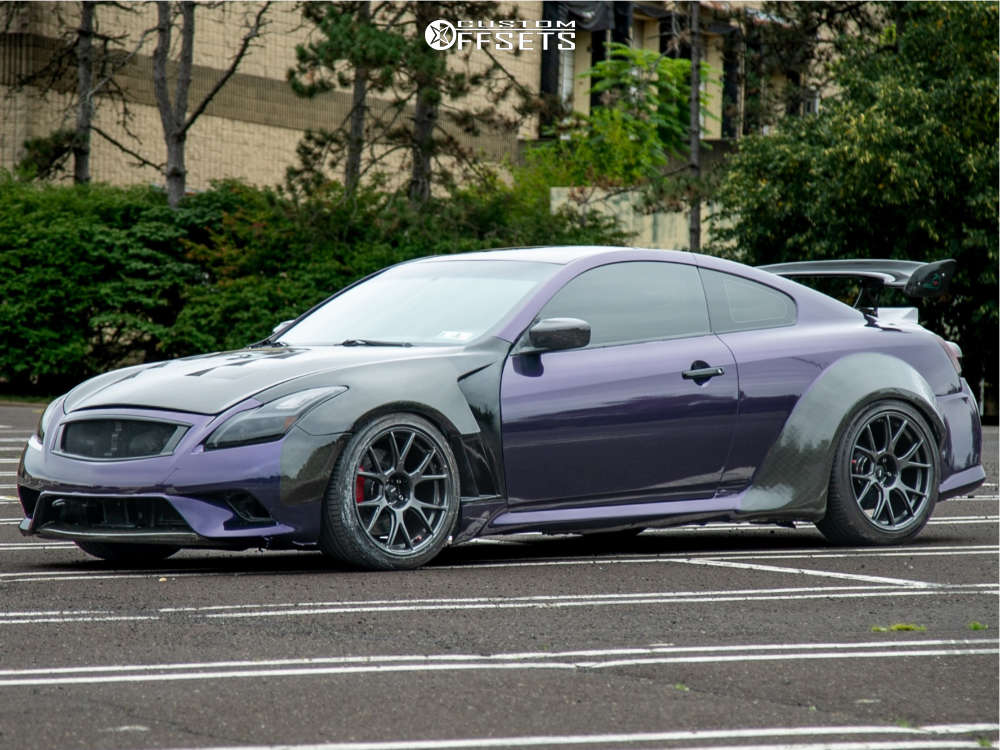 2013 INFINITI G37 with 19x9.5 25 Konig Ampliform and 255/40R19 Dunlop ...