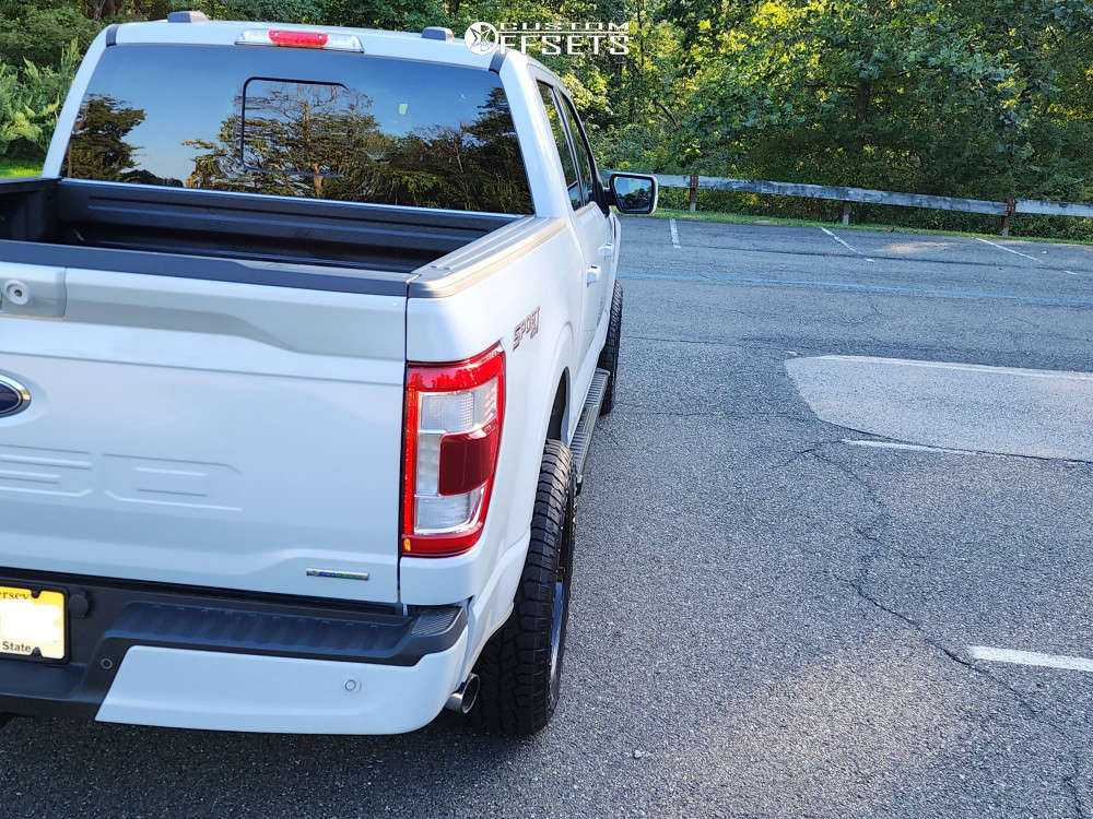 2022 Ford F-150 with 20x9 Moto Metal MO970 and 285/65R20 Hankook ...