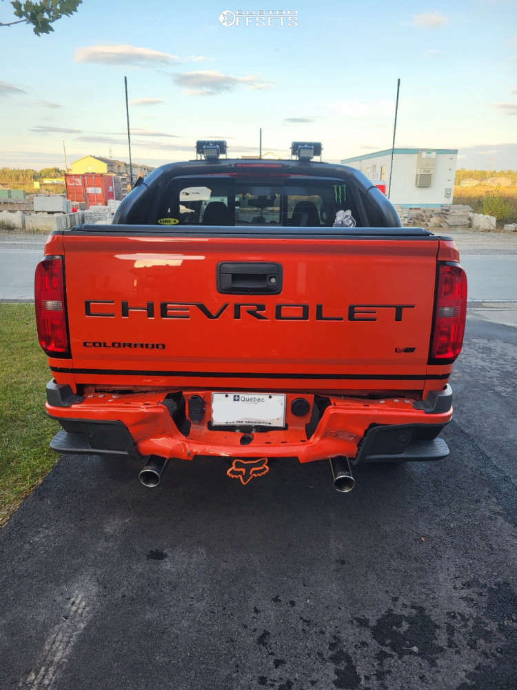 2022 Chevrolet Colorado with 17x8 0 Moto Metal MO970 and 255/65R17 ...