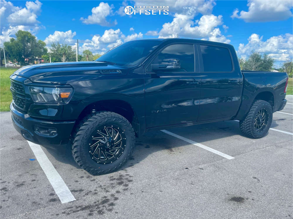 2023 Ram 1500 with 20x9 0 Hardrock Crusher and 35/12.5R20 AMP Mud