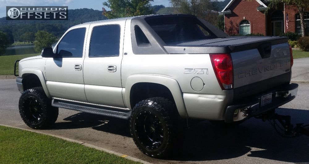 2005 Chevrolet Avalanche Wheel Offset Super Aggressive 3"-5" Suspension