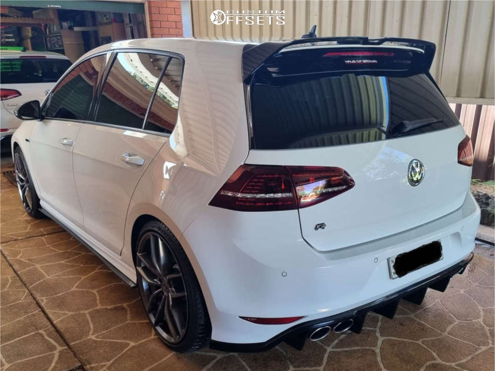 2016 Volkswagen Golf R with 19x8.5 45 Niche Vosso and 235/35R19 Pirelli ...
