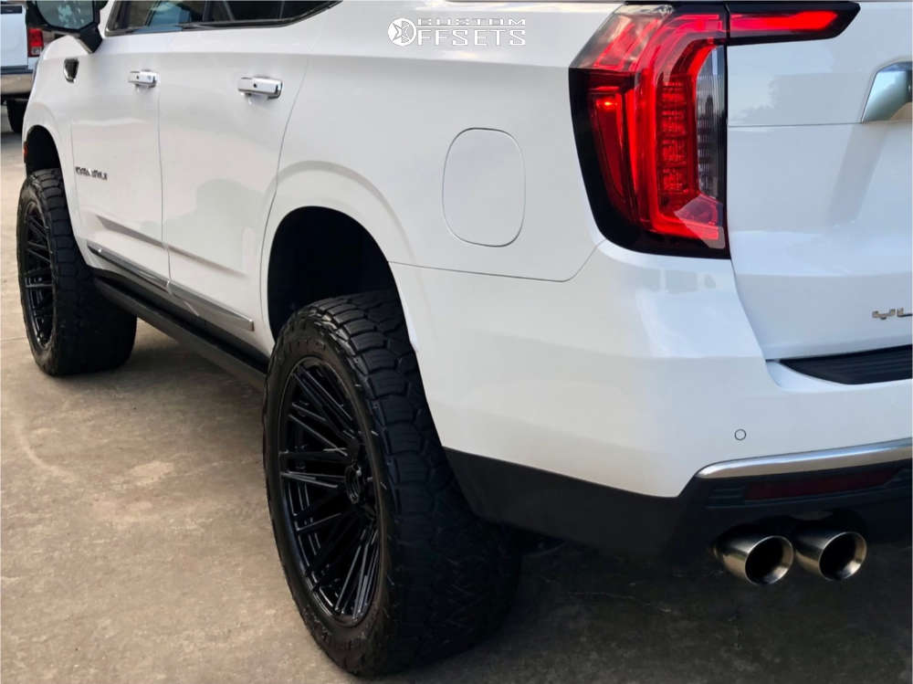 2021 GMC Yukon with 22x10 19 Gear OffRoad Edge and 315/45R22 Nitto