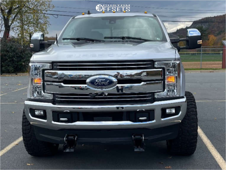 2019 Ford F-250 Super Duty with 22x12 -51 Vision Brawl and 35/12.5R22 ...