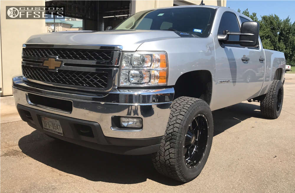 ミレオ 2011 Chevrolet Silverado 2500 HD with 20x10 -24 Moto Metal