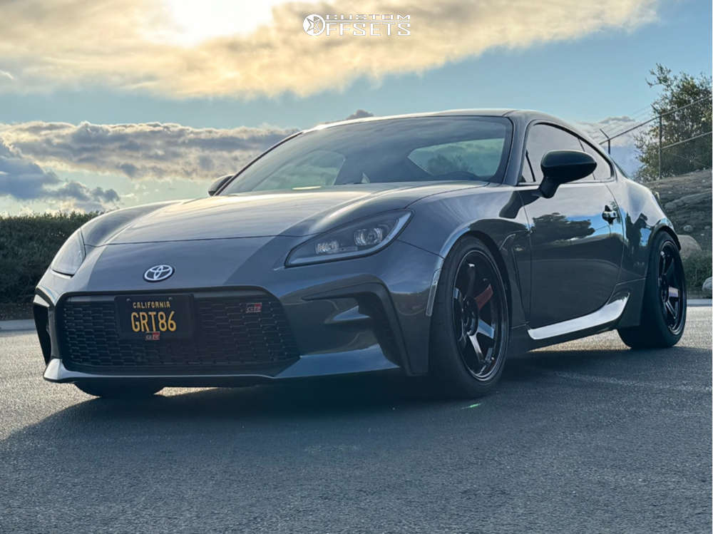 2023 Toyota GR86 with 18x9.5 40 Volk TE37SL and 255/35R18 Yokohama