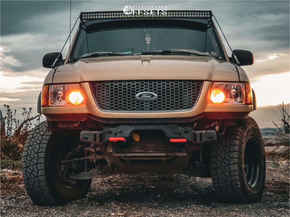 2001 Ford Ranger with 15x8 -19 Vision D Window and 31/10.5R15 Falken ...