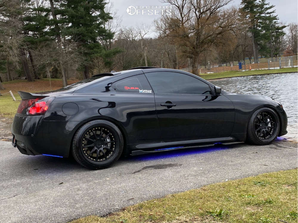 2013 INFINITI G37 with 19x9.5 22 Aodhan Ds07 and 245/40R19