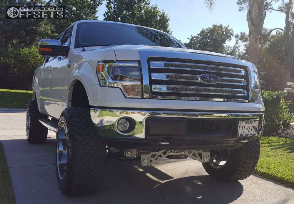 2014 Ford F150 with 20x12 44 Fuel Krank and 35/12.5R20 Nitto Trail
