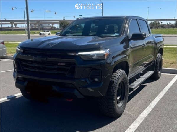 2023 Chevrolet Colorado with 17x9 -12 Method Mr701 and 265/65R17 Nitto ...