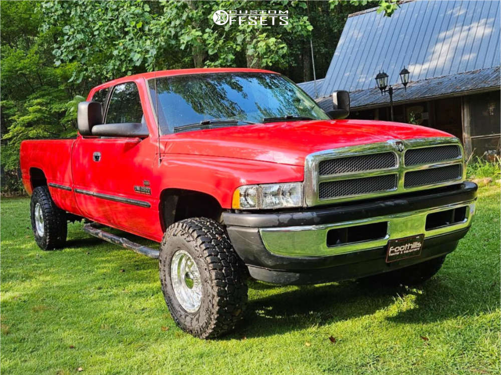 Mickey Thompson Baja Boss A/T LT285/75R16 (32.9x11.2R16)