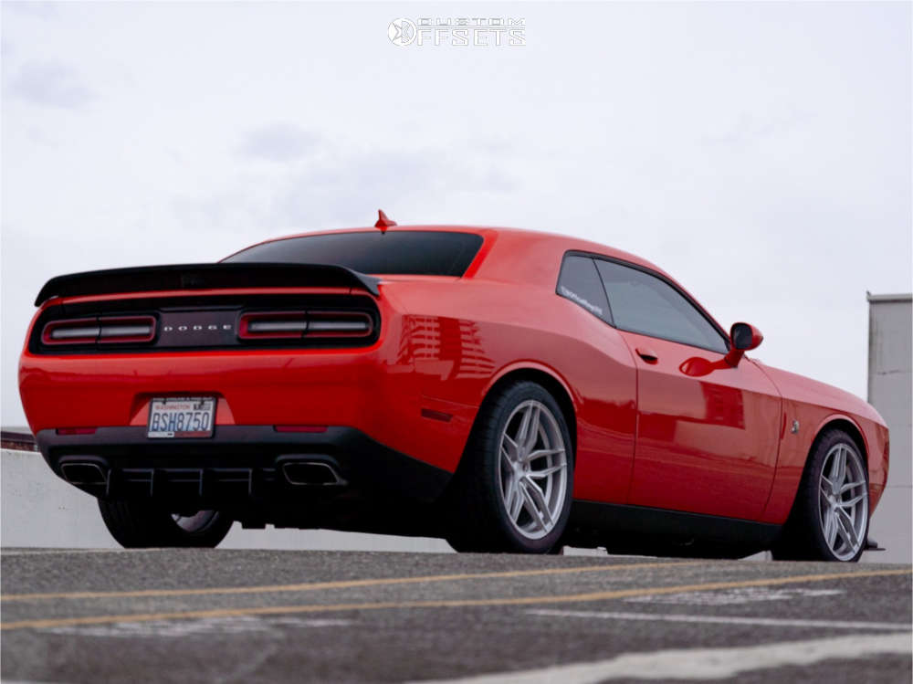 2020 Dodge Challenger with 20x9 20 Ferrada F8-fr8 and 275/35R20 Mickey ...