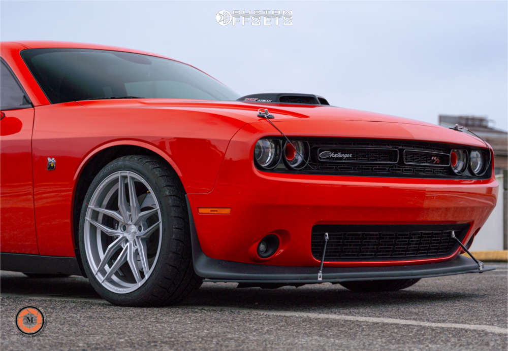 2020 Dodge Challenger with 20x9 20 Ferrada F8-fr8 and 275/35R20 Mickey ...