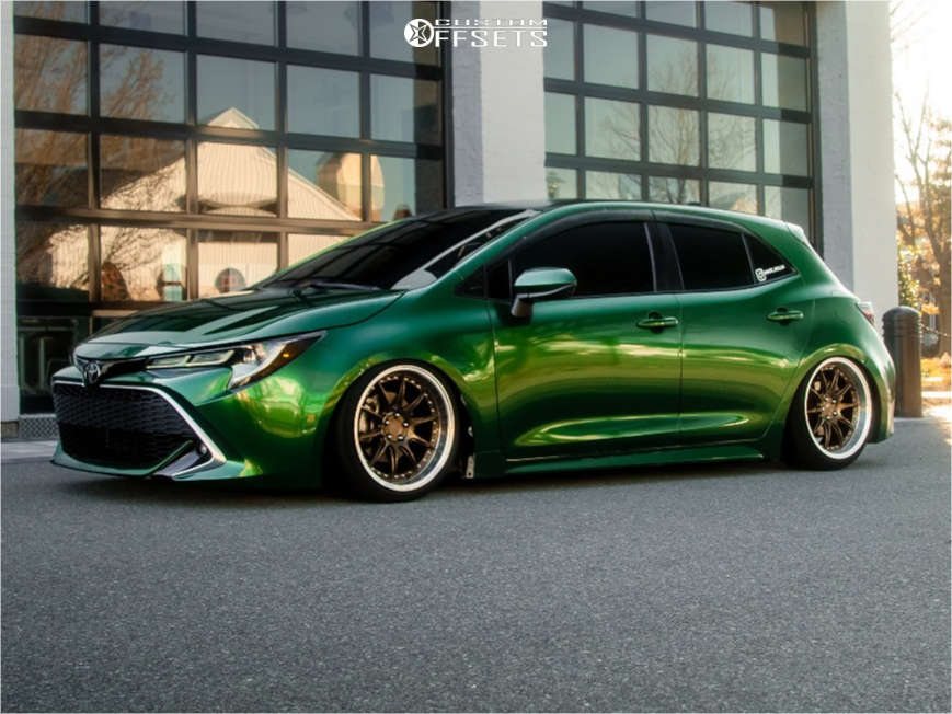 2021 Toyota Corolla with 18x9.5 35 Aodhan Ds07 and 225/40R18