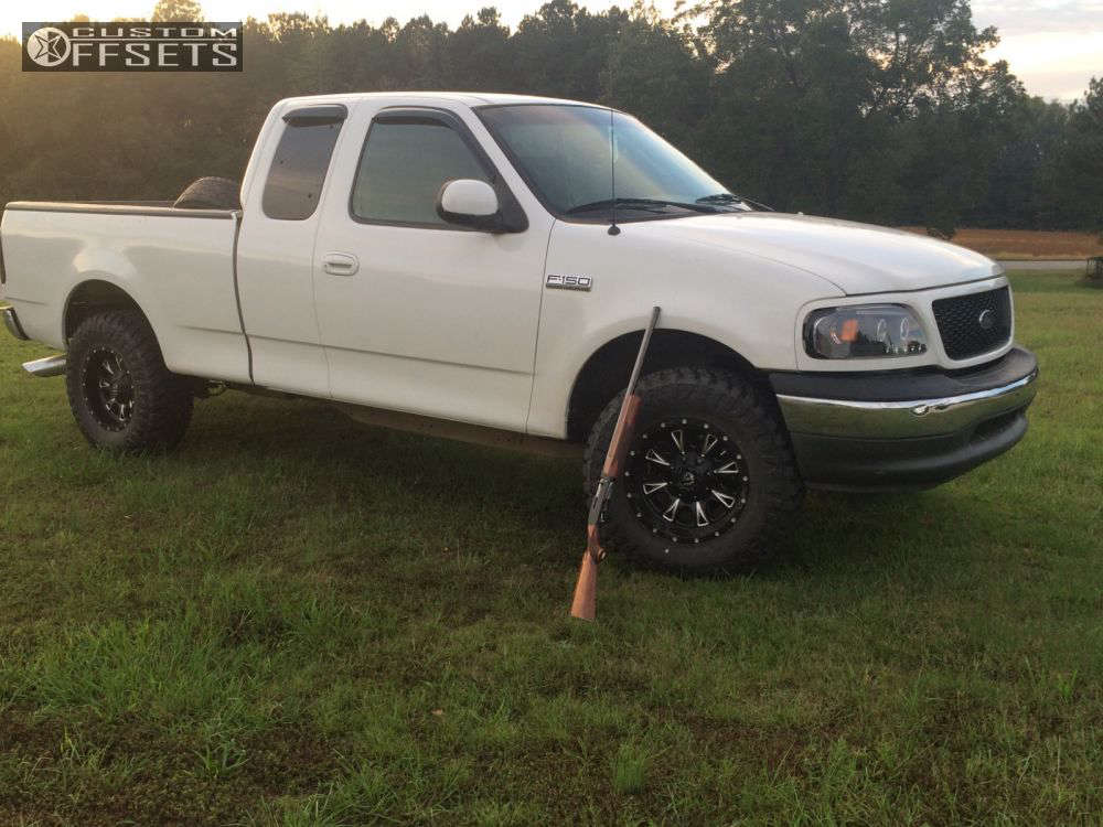 2000 Ford F150 with 17x9 12 Fuel Throttle and 33/12.5R17 Atturo Trail