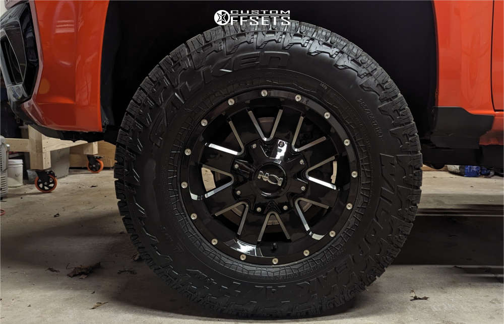 2021 Chevrolet Colorado with 17x9 18 Alloy Ion Style 141 and 285/70R17 ...
