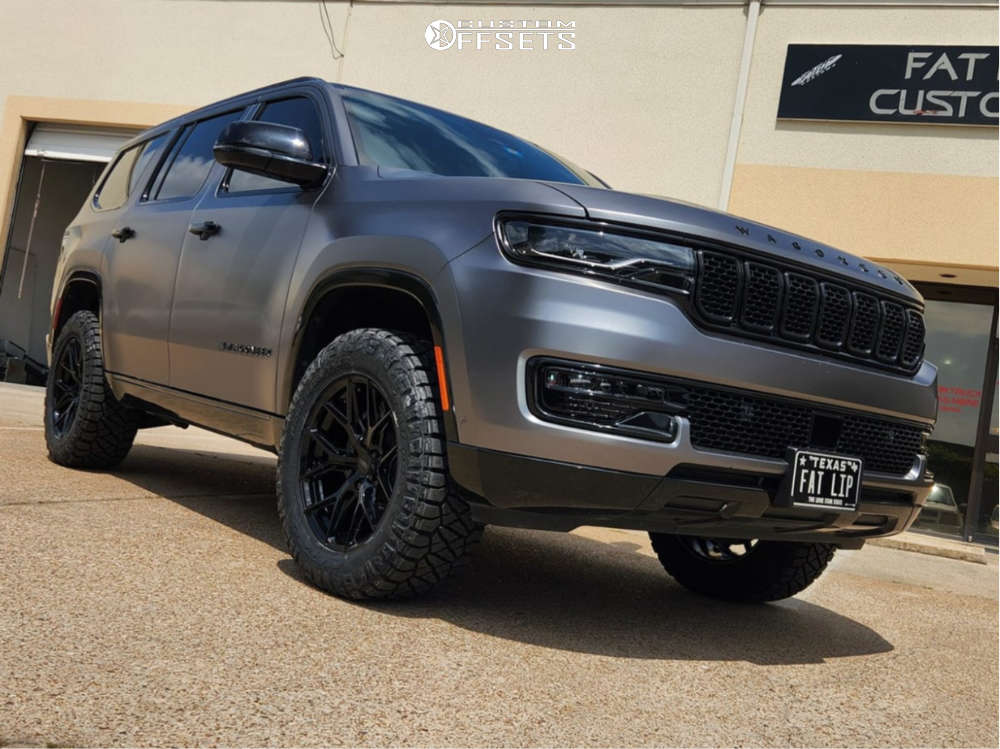 2022 Jeep Wagoneer with 20x9.5 15 Vossen Hf6-4 and 295/60R20