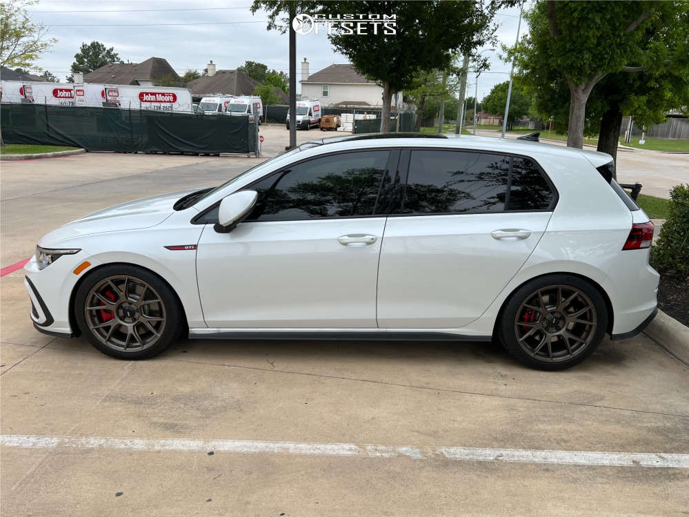 2024 Volkswagen GTI with 18x8.5 43 Konig Ampliform and 245/40R18 ...