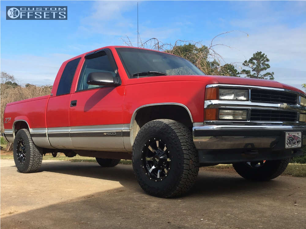 1995 Chevrolet K1500 with 16x8 0 Moto Metal Mo970 and 265