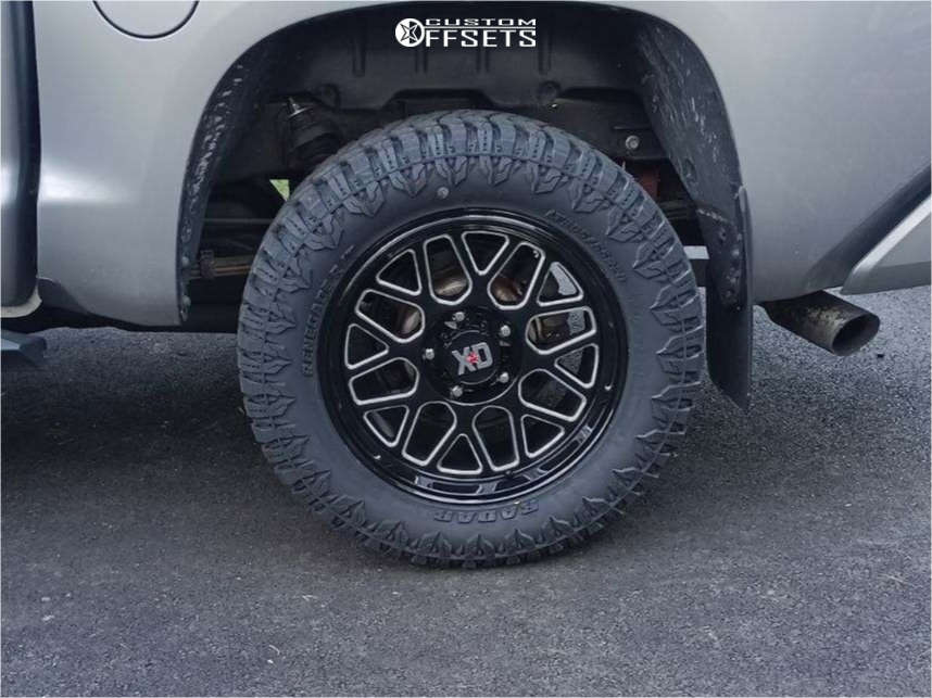 2019 Toyota Tundra with 20x9 18 XD Grenade and 305/55R20 Radar