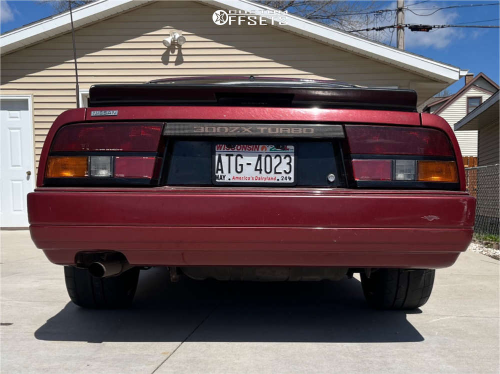 1986 Nissan 300ZX with 18x9.5 25 Konig Hypergram and 265/35R18
