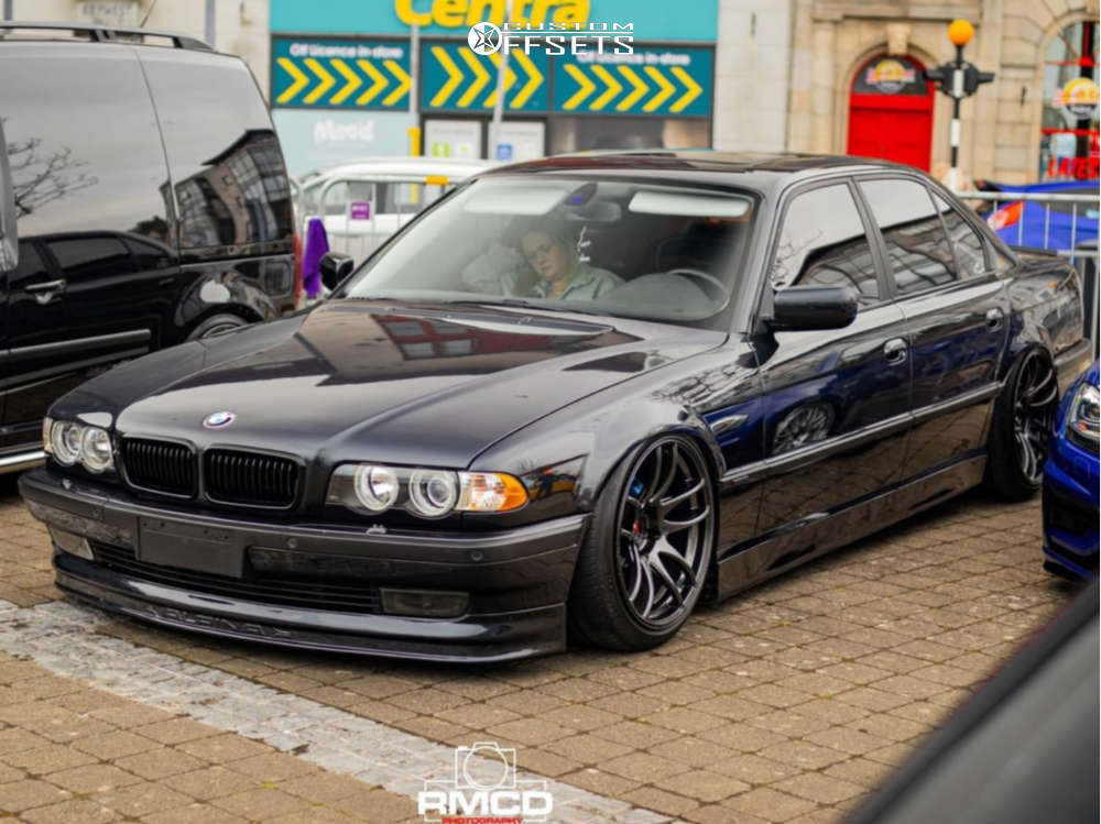 3003889-1-2000-740i-bmw-base-