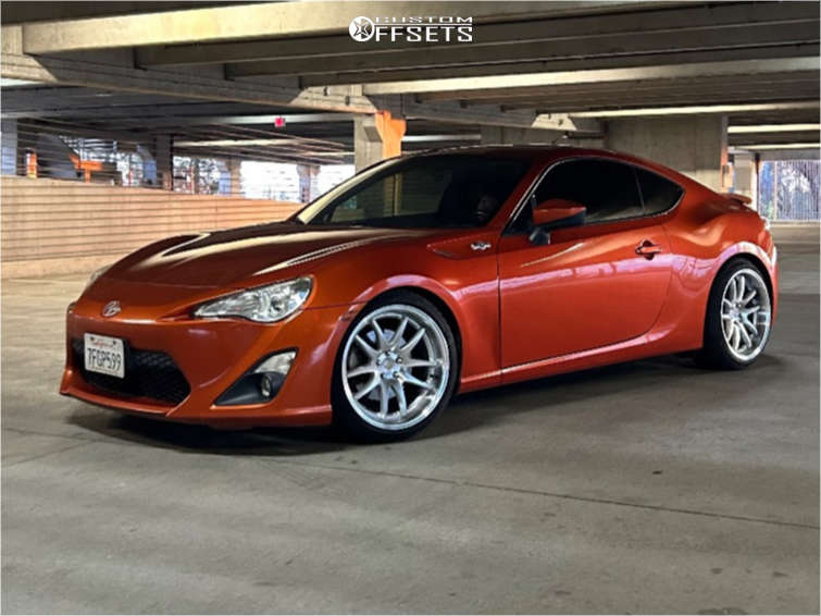 3005826-1-2014-fr-s-scion-base