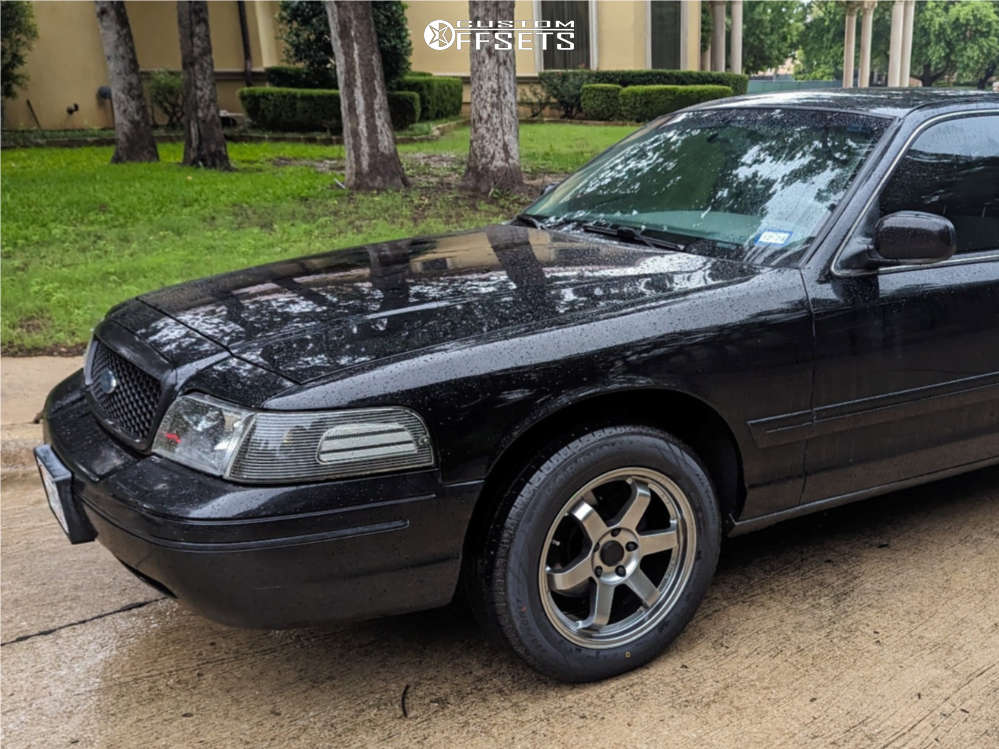 2000 Ford Crown Victoria with 17x8 35 AVID1 Av6 and 225/60R17 Fortune ...