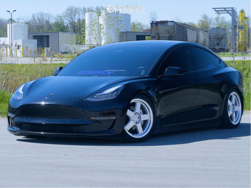 Teslaホイール③ピコカツ 2018 Tesla 3 with 18x8.5 35 Anovia Highball and 245/40R18 Lexani