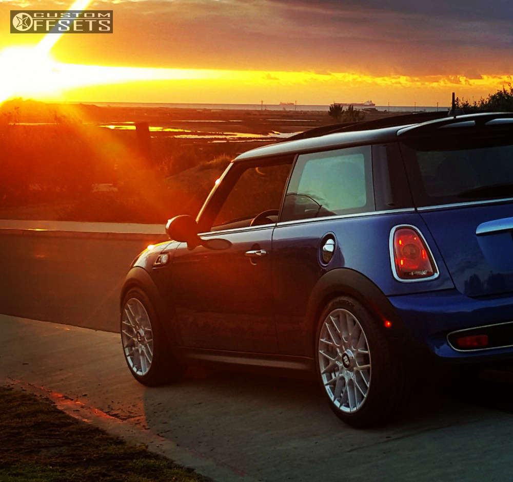 2008 Mini Cooper with 17x8 40 Rotiform Rse and 215/45R17 Hankook Ventus ...