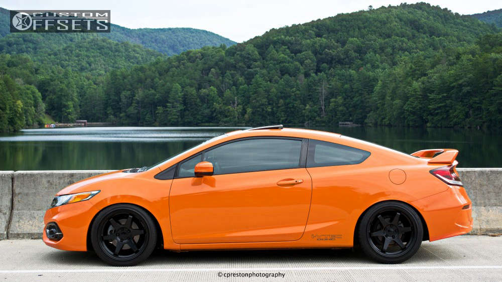 2015 Honda Civic with 18x8.5 30 ESR Sr07 and 235/40R18 Nitto Neo Gen