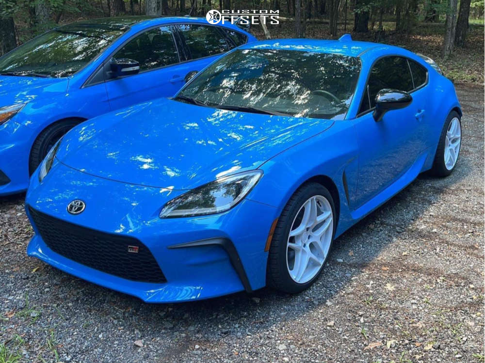 3038862-1-2023-gr86-toyota-