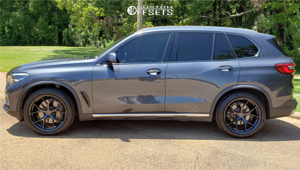 2019 BMW X5 with 21x9 35 MRR Fs06 and 275/40R21 Pirelli PZero and Stock ...