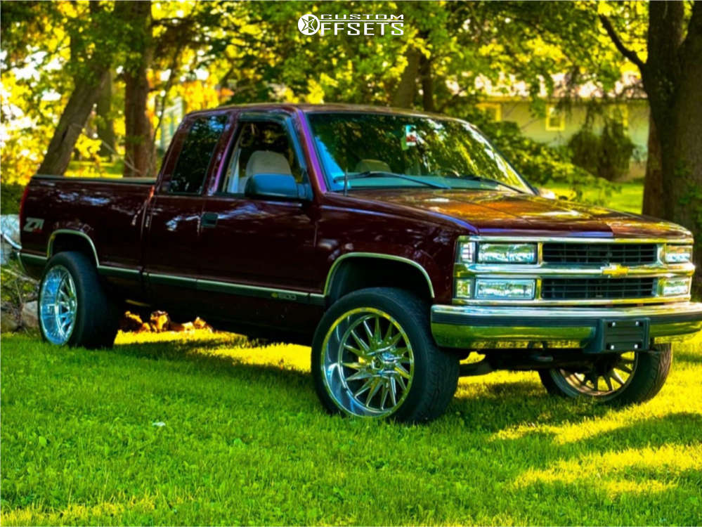 1998 Chevrolet K1500 with 22x12 -44 TIS 547c and 305/40R22 Toyo